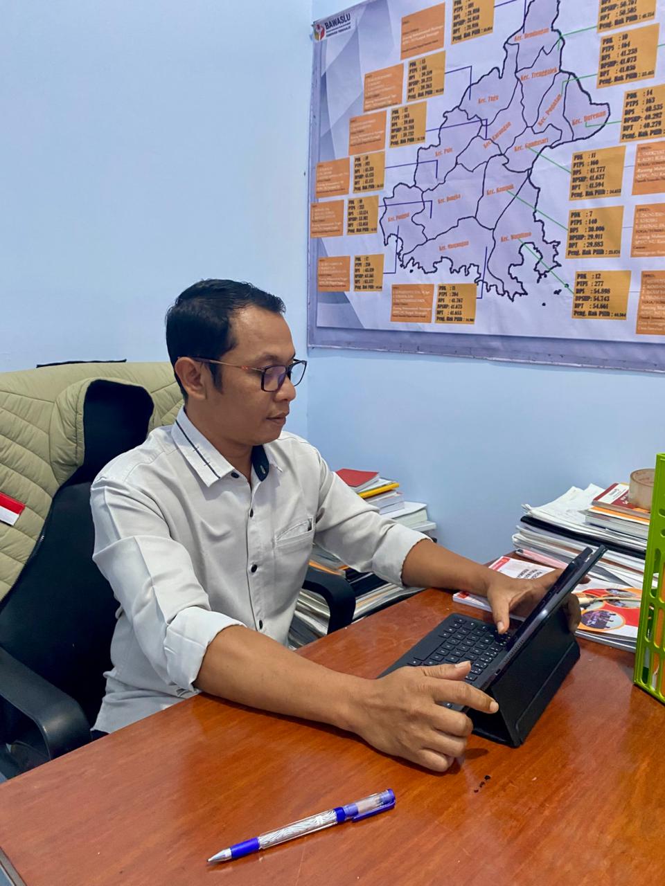 Imam Maskur saat memaparkan catatan evaluatif tahun 2025