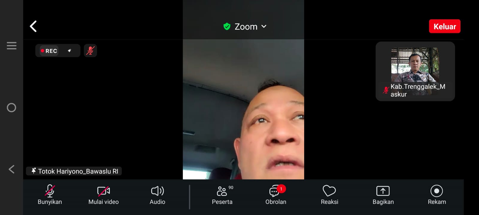 Totok Hariyono saat pemaparan dalam Rapat Penyampaian Kebijakan Strategis Bawaslu Provinsi Jawa Timur